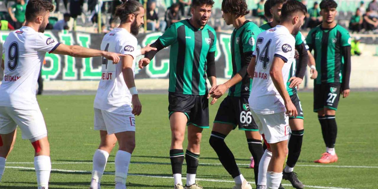 Denizlispor Evinde Farklı Kaybetti