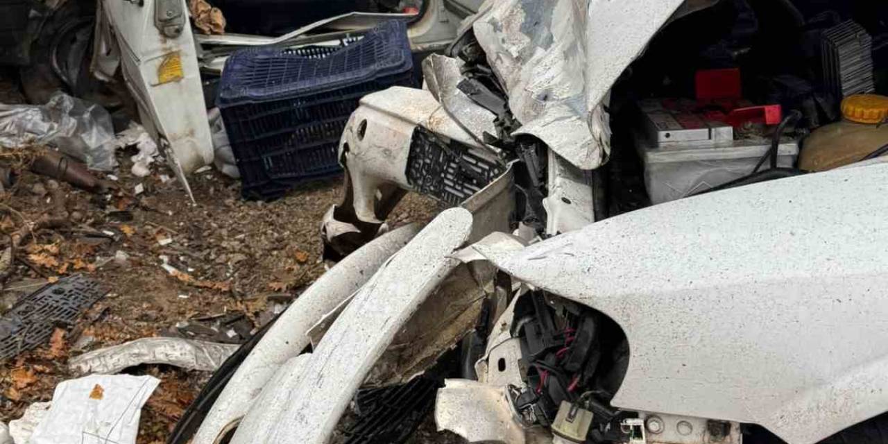 Balya’da Trafik Kazası; 5 Yaralı