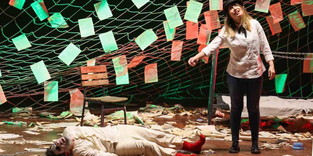 “Sonsuzluğun Tedirginliği” Serdivan’da Seyirciyle Buluştu