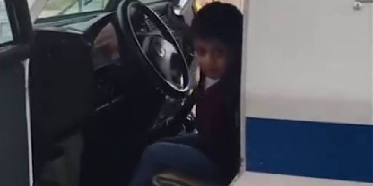 Polise Selam Veren Öğrencilere Shortland Sürprizi