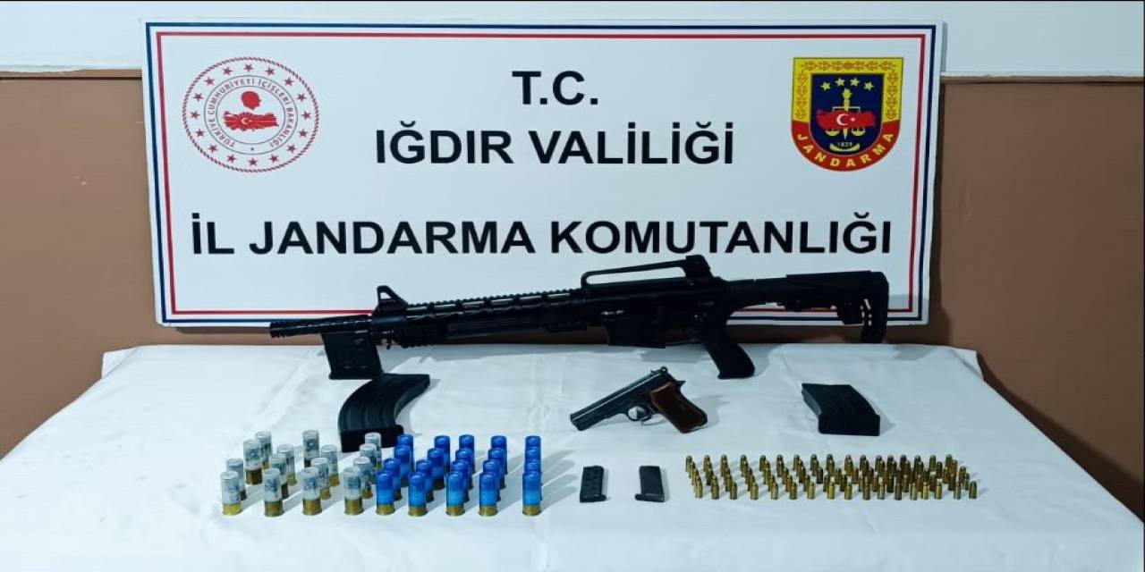 Iğdır’da Kaçak Silah Ticareti Operasyonu: 2 Şüpheli Yakalandı