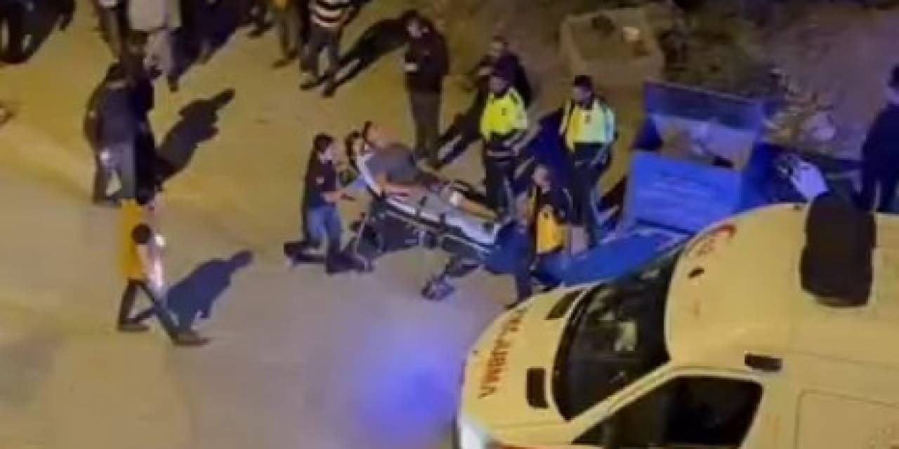 Kendisini Takip Eden 2 Kişiyi Bacaklarından Vurup Polise Teslim Oldu