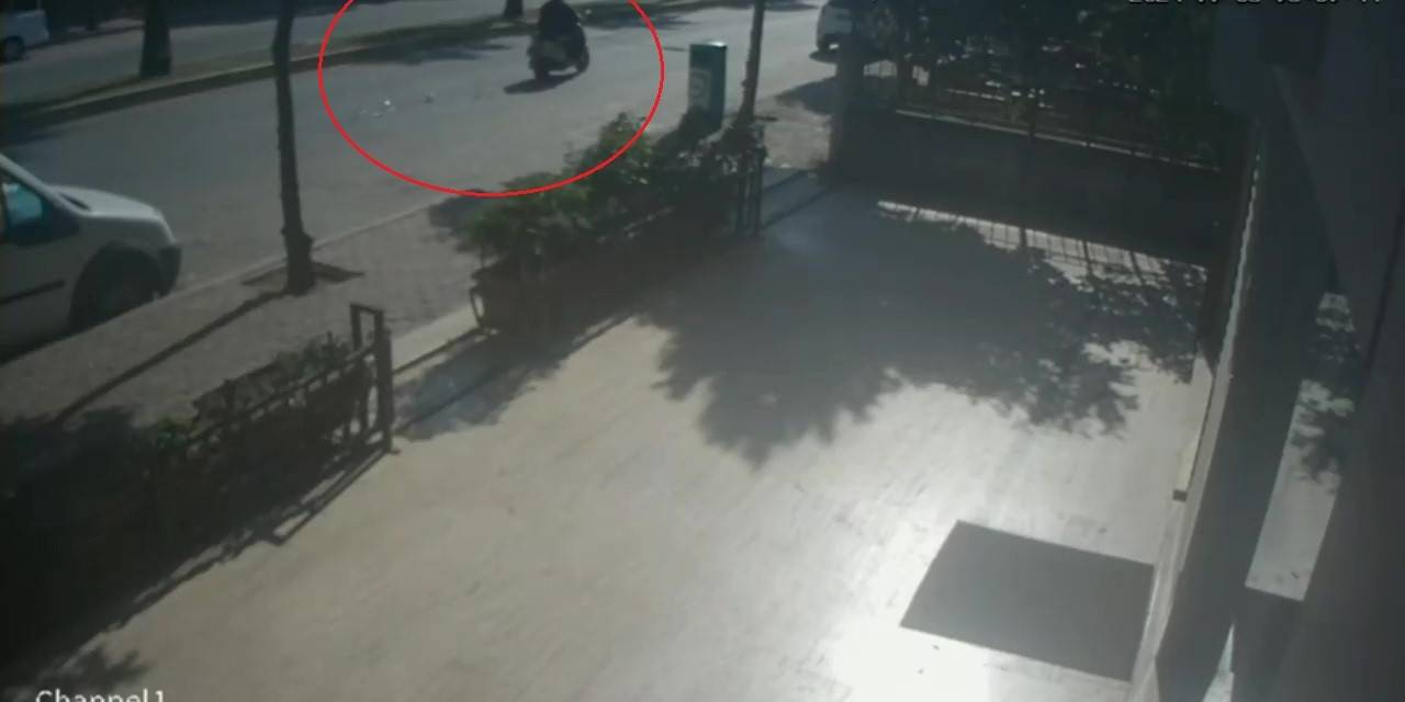 Yola Düşürülen 10 Bin Lirayı Toplayıp Kayıplara Karıştılar