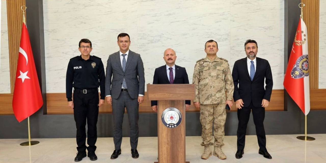 Vali Varol, Yeni Emniyet Binasını Gezdi