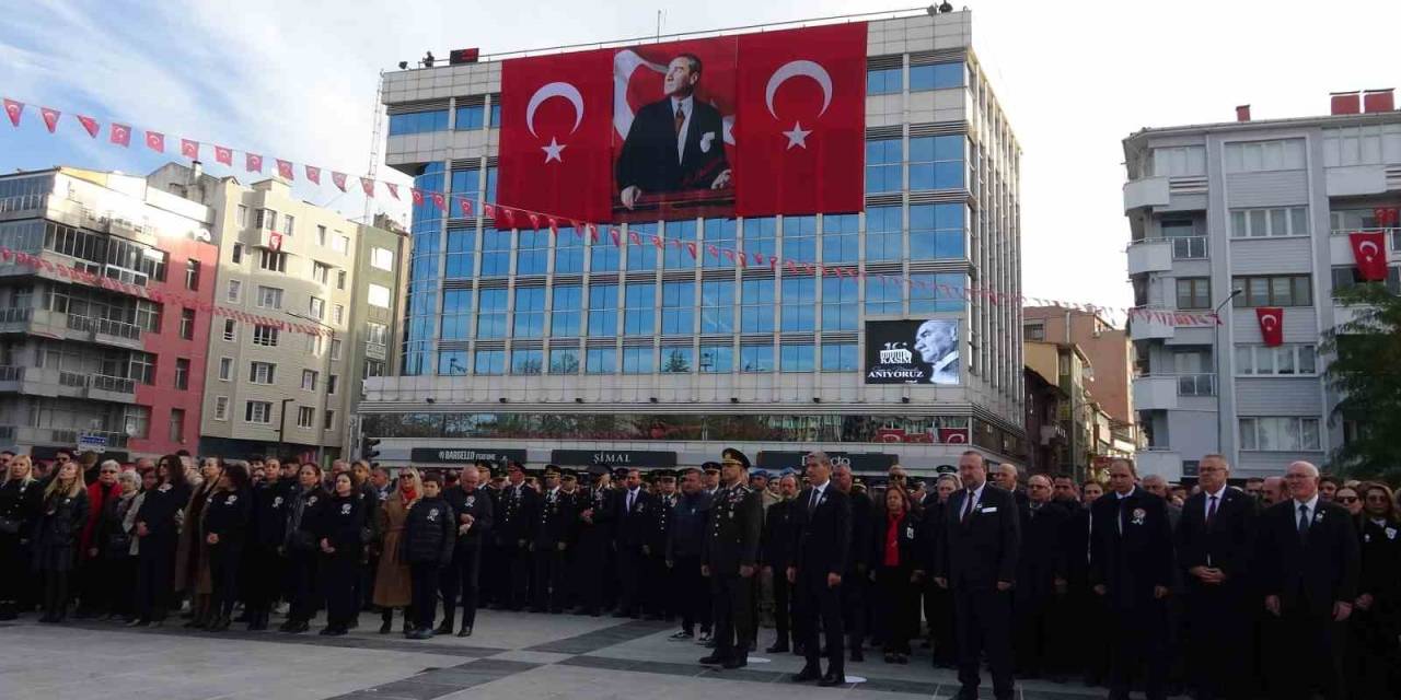 Atatürk, Vefatının 86. Yıldönümünde Uşak’ta Anıldı