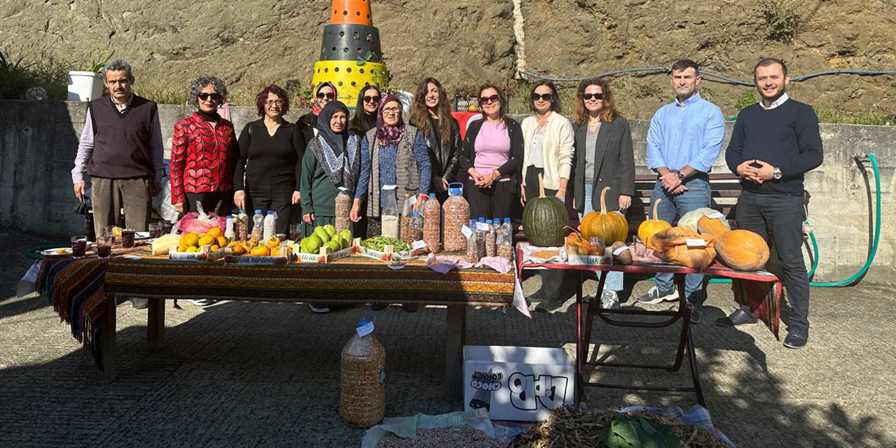 Büyükşehir Belediyesi Ata Tohumlarını Geleceğe Taşıyor