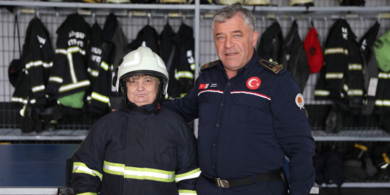 67 yaşında itfaiyeci olma hayalini gerçekleştirdi