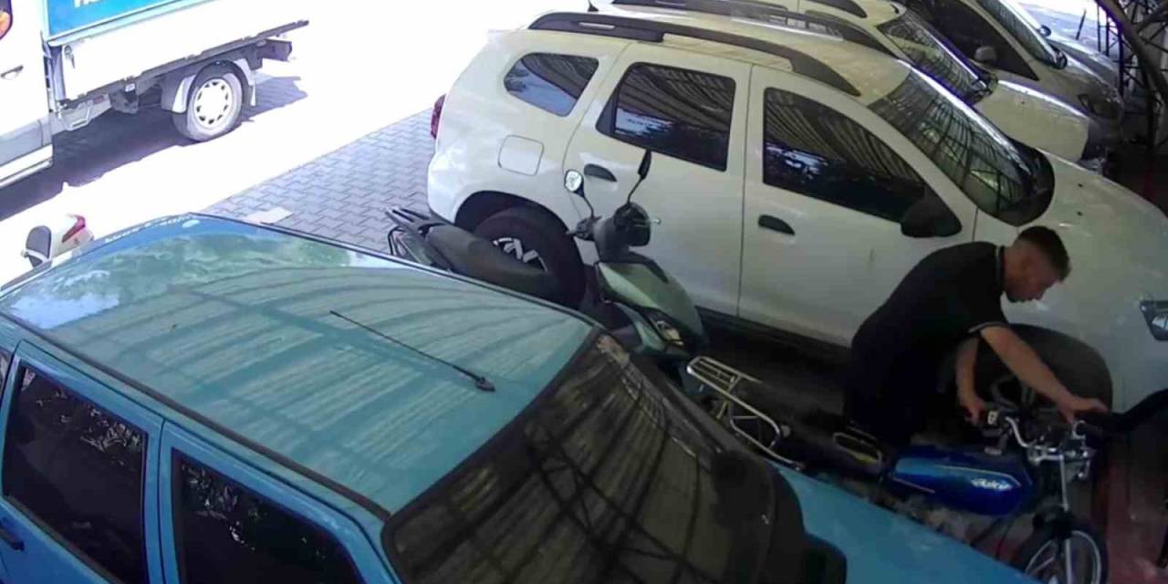 Yol Parası Olmadığı İçin Motosiklet Çalan İki Şüpheli Tutuklandı