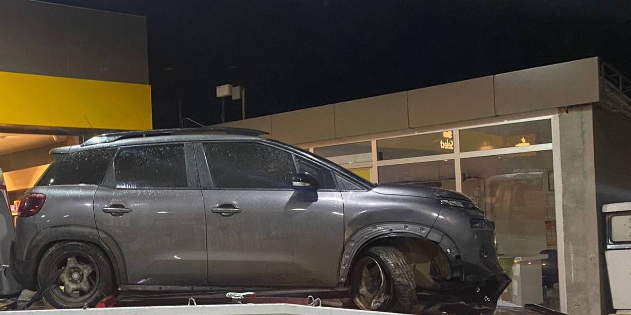 Takla Atan Otomobilde 2 Kişi Yaralandı