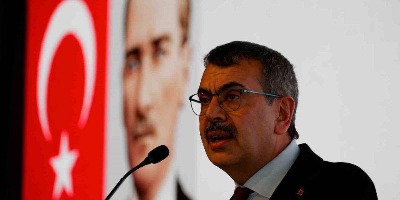 Bakan Tekin: "Eğitimi Güncel Tutmak, Yeni Olandan Faydalanmak İçin Köklerimiz Üzerinde Yol Alacağız"