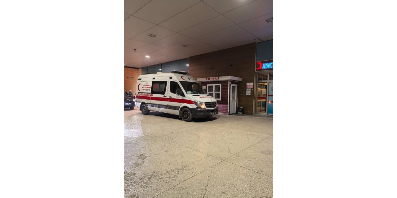 Bursa'da ambulans şoförü, evine bıraktığı hasta yakını tarafından saldırıya uğradı