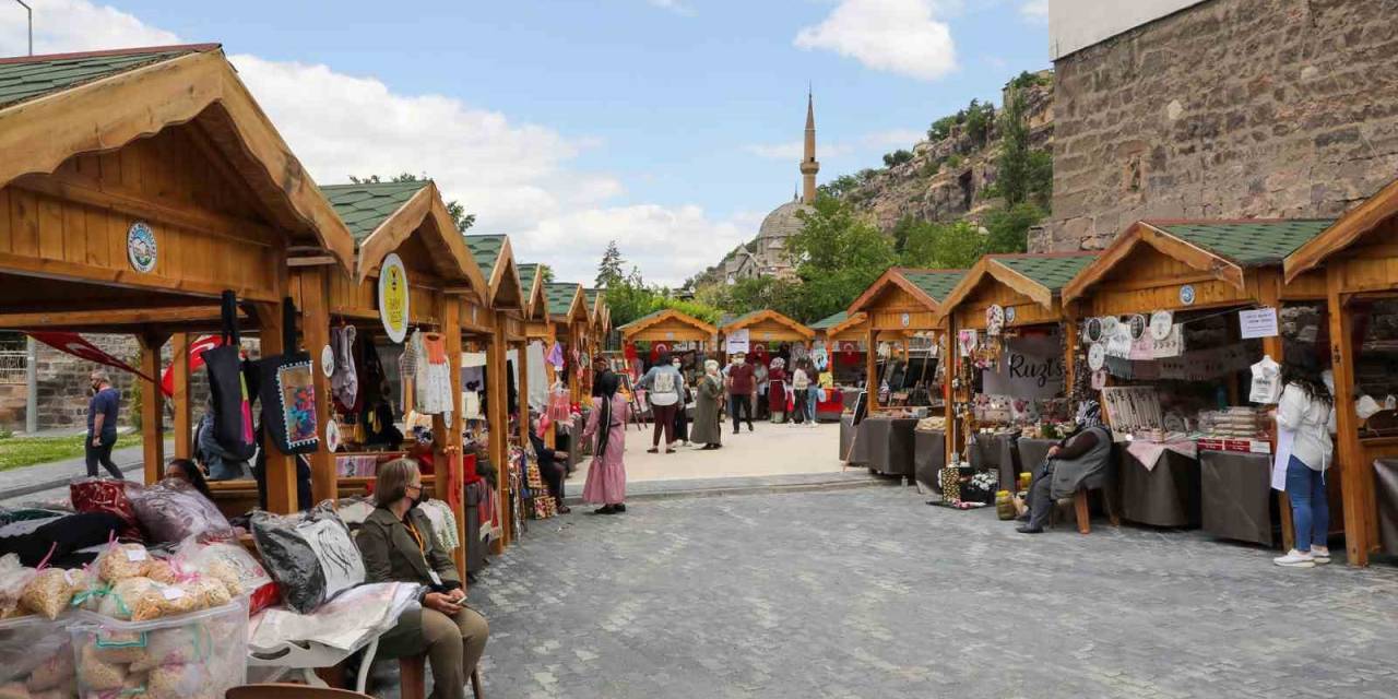 Kışın İlk Maharetli Elleri’ Pazar Günü