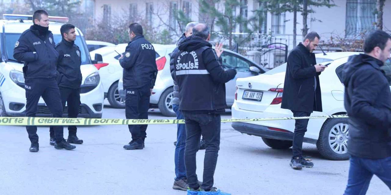 Eski Kayınpederini Sokak Ortasında Tabancayla Vurdu