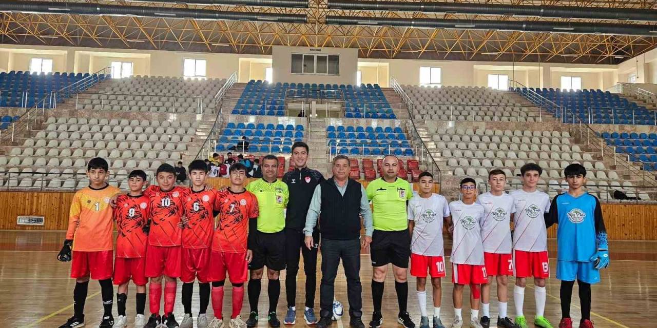 Kumluca’da Futsal Heyecanı Başladı