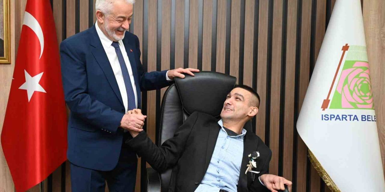 Engelli Mert’in ’başkanlık’ Hayali Gerçekleşti