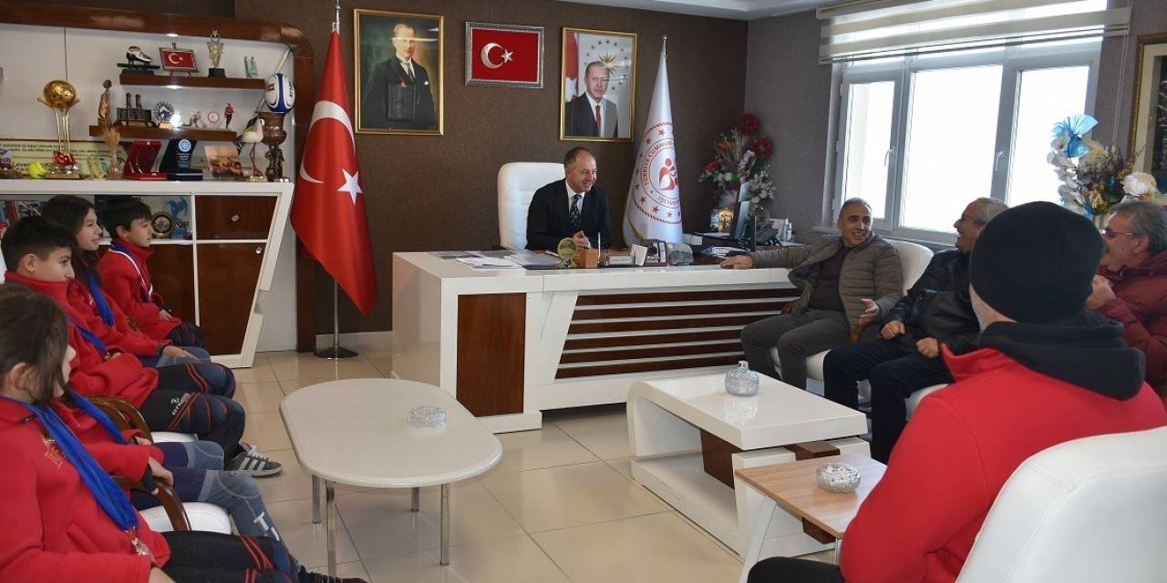 Çakmur Short Trackçıları Ödüllendirdi