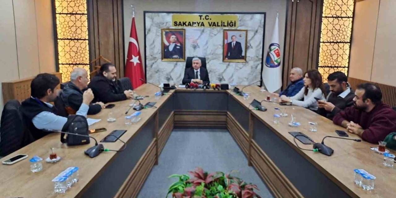 Sakarya’da Son Bir Ayda Fuhuştan 6 İkamet Mühürlendi, 98 Litre Kaçak Alkol Ele Geçirildi