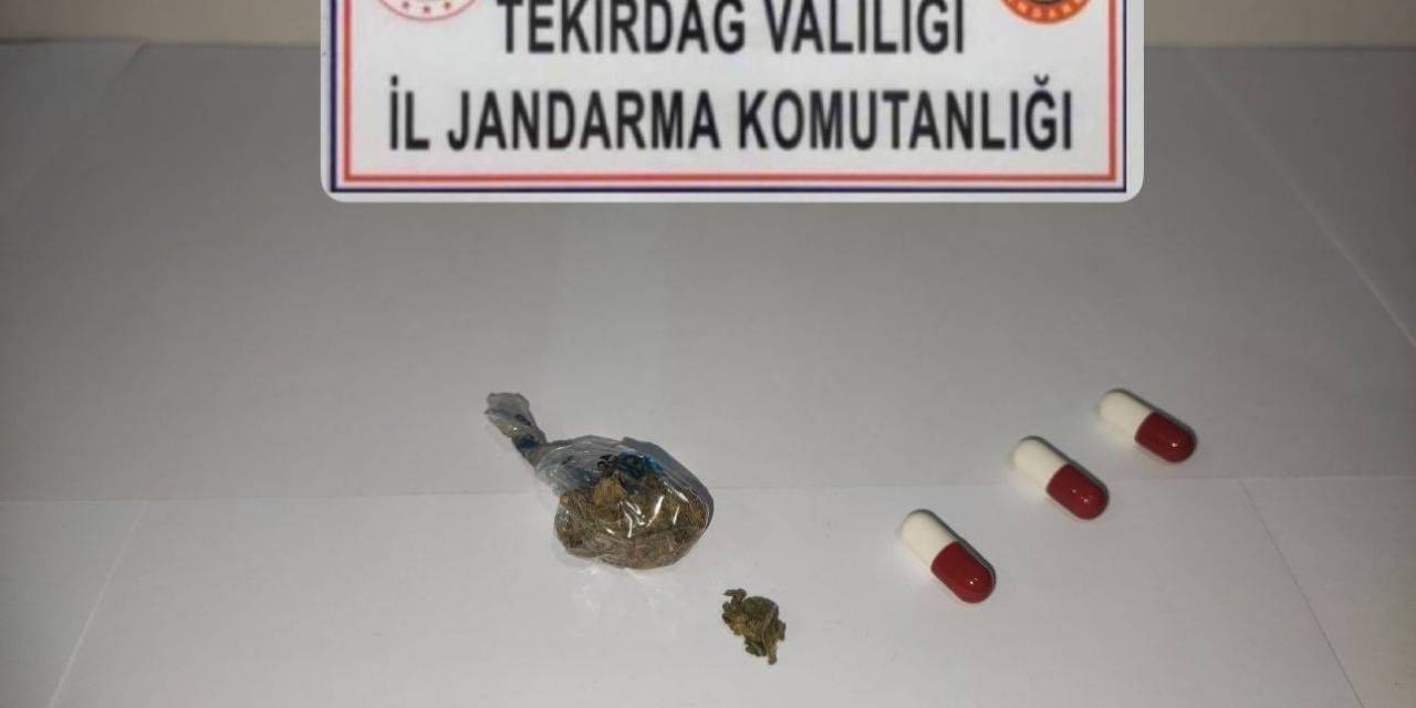 Tekirdağ’da Uyuşturucu Ve Silah Operasyonu: Esrar, Sentetik Hap Ve Tabanca Ele Geçirildi