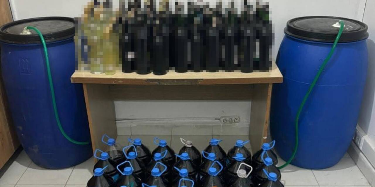 Yılbaşı Öncesi Kaçak İçkiye Darbe: Yaklaşık Bir Ton Ele Geçirildi