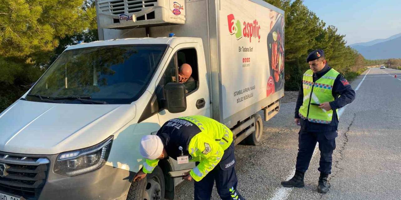 Sinop’ta Kış Lastiği Denetimi