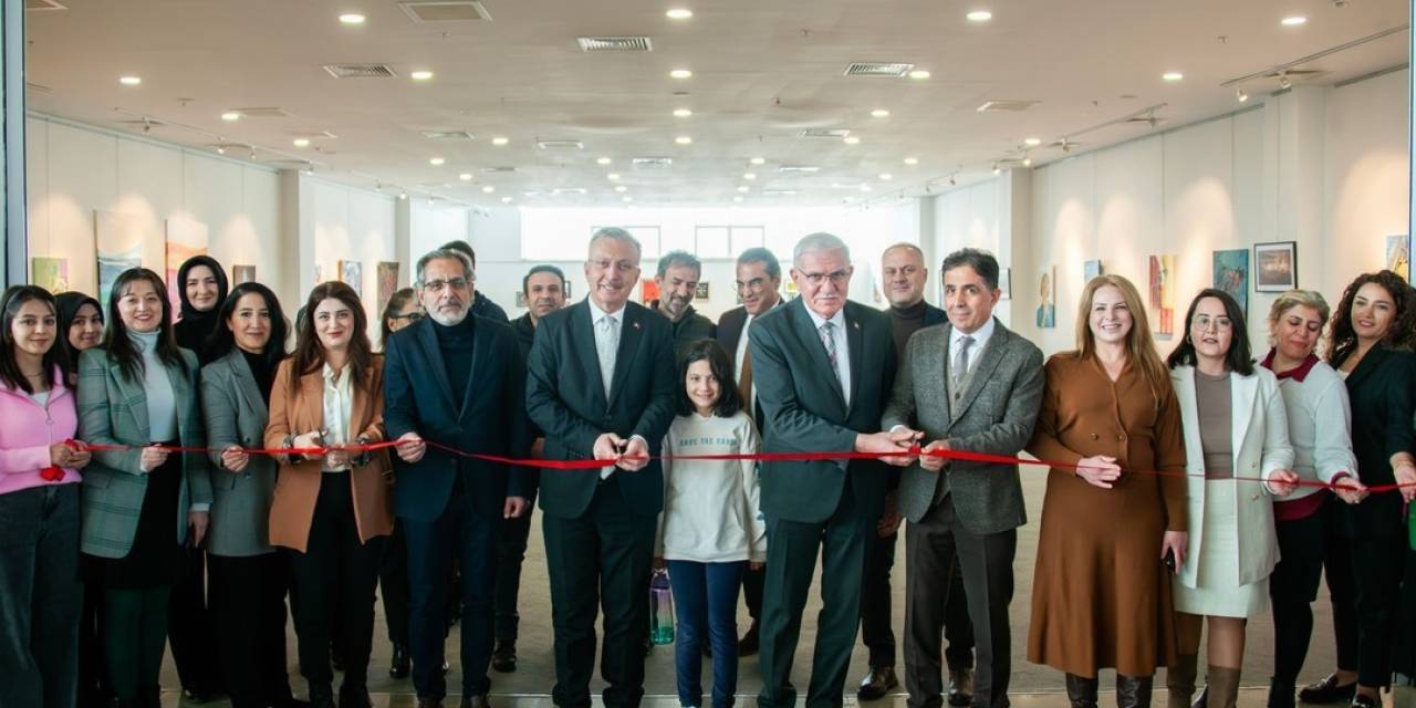 Ebyü’de Resim Sergisi Düzenlendi