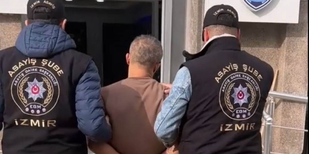 İzmir’de Kadını Silahla Ağır Yaralayan Zanlı Polise Çatıdan Da Ateş Açtı