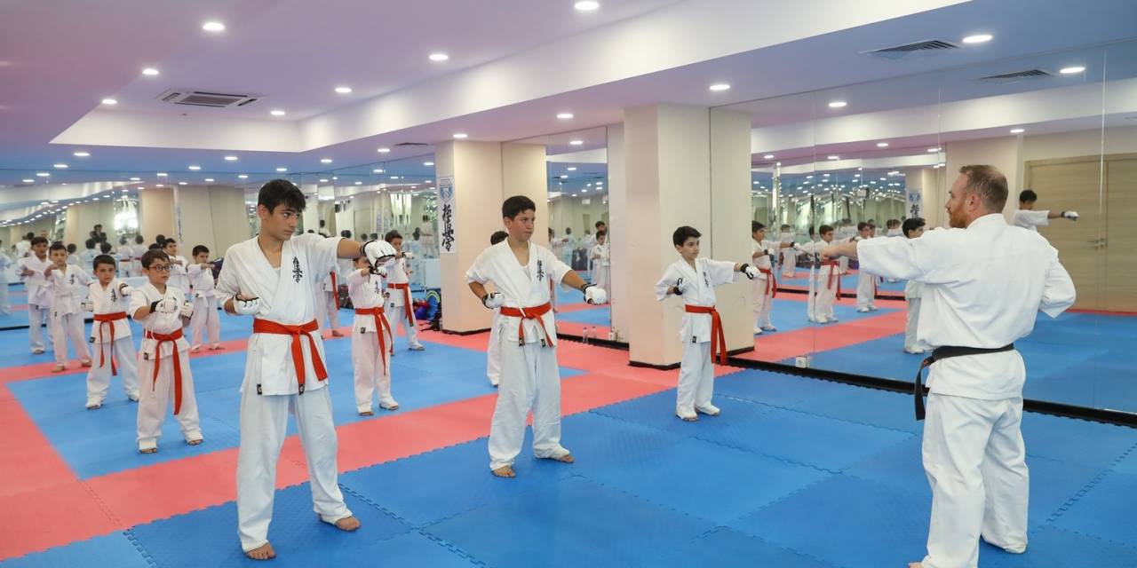 Sultangazili Sporculardan Büyük Başarı