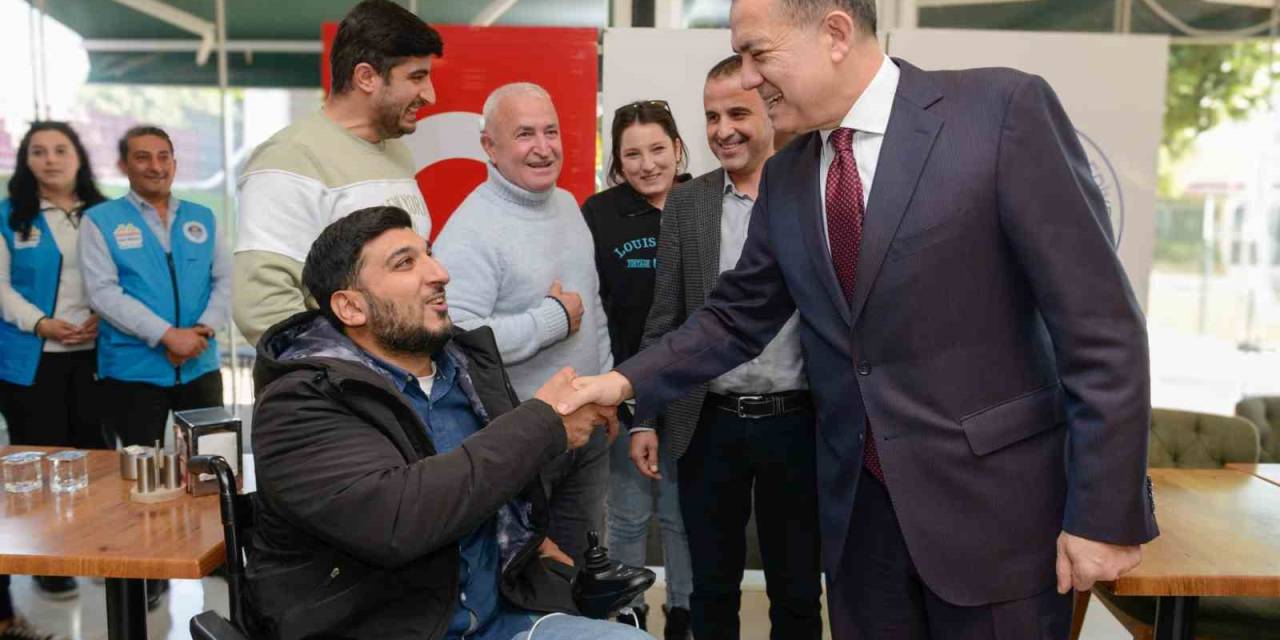 Başkan Özyiğit, Engelli Bireylerle Buluştu
