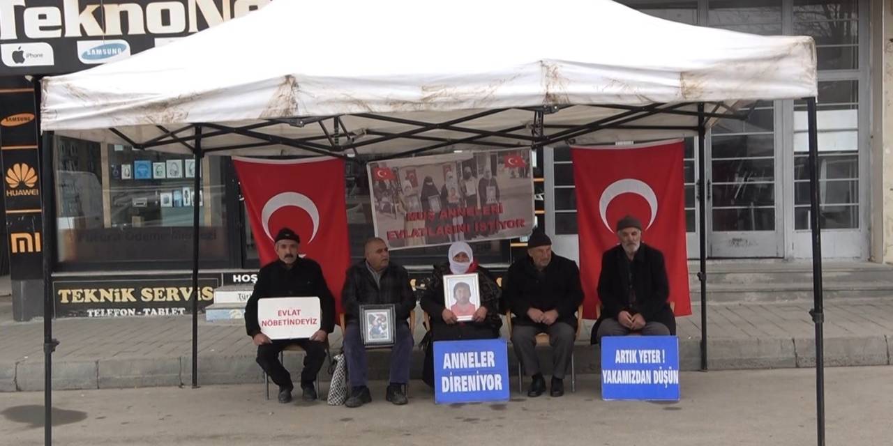 Muş’ta Annelerin Evlat Nöbeti Devam Ediyor