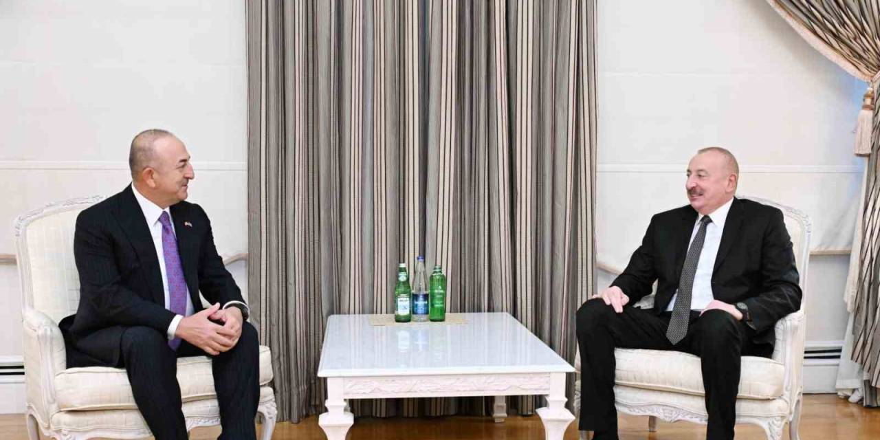 Azerbaycan Cumhurbaşkanı Aliyev Çavuşoğlu’nu Kabul Etti