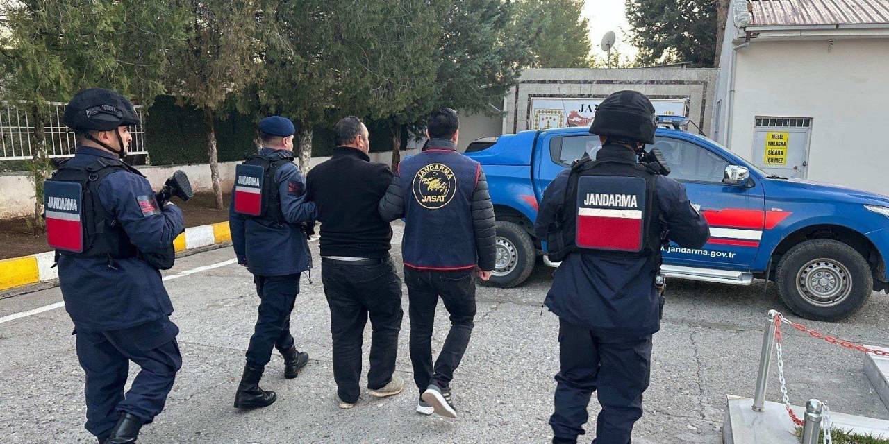 Jasat Ekipleri 14 Yıldır Aranan Zanlıyı Yakaladı