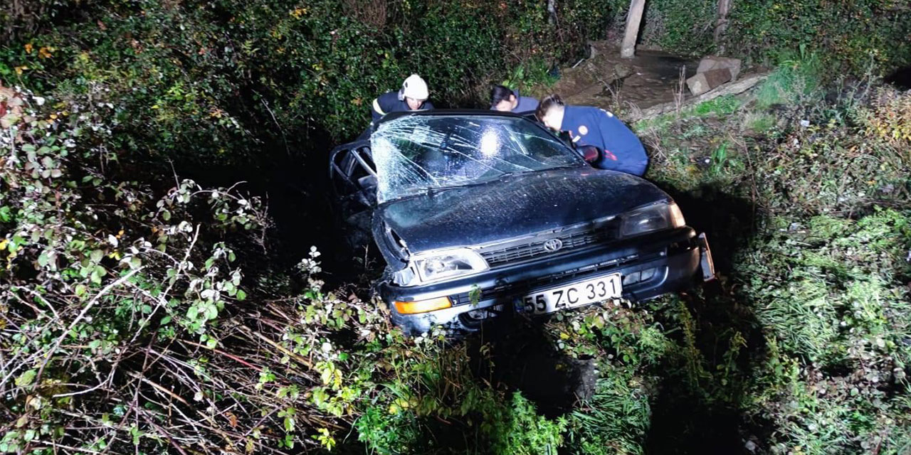 Samsun'da iki otomobil çarpıştı, 1 kişi öldü, 4 kişi yaralandı