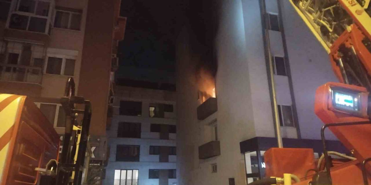 Maltepe’de Korkutan Yangın
