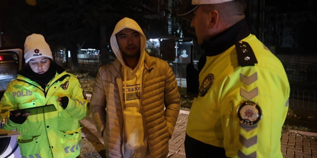 Alkollü Sürücüden Aracının Plakasını Soran Polise İlginç Karşılık: “Allah Allah, Düşmüş Mü?”