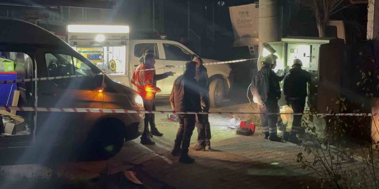 Trafo Onarımı Sırasında 2 Personelin Yüzü Ve Kolu Yandı