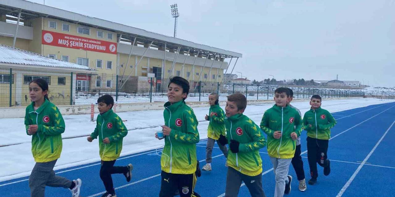 Atletizm Antrenmanları Devam Ediyor