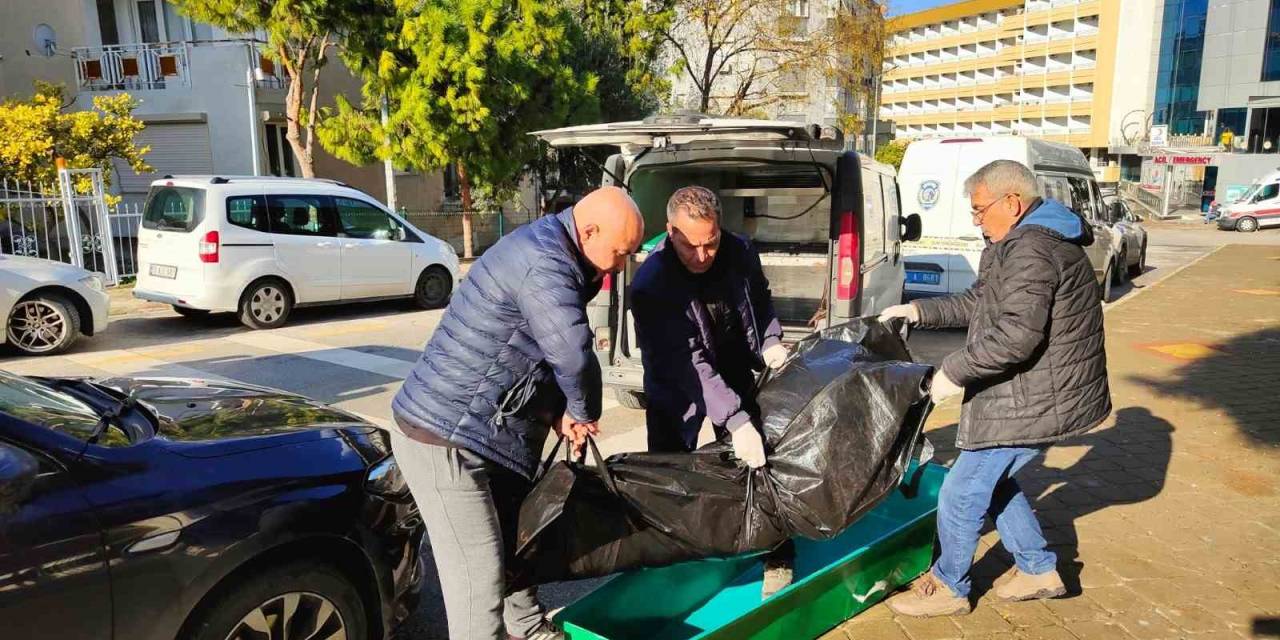 Yaşlı Adam Evinde Ölü Bulundu