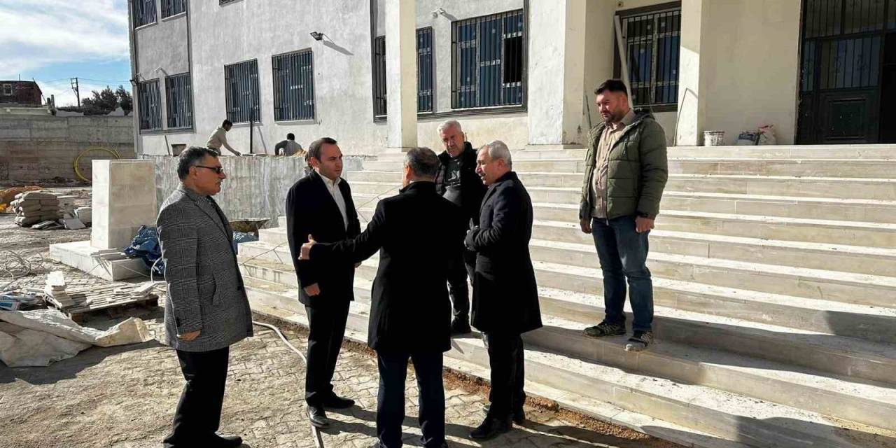 Kaymakam Partal, Şehit Abidin Tanrıkolu Anadolu Lisesi İnşaatını İnceledi