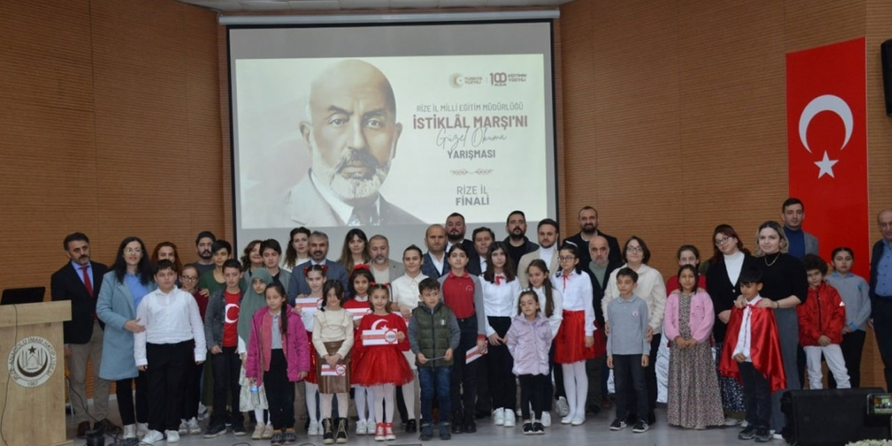 İstiklal Marşı'nı Güzel Okuma Yarışması Rize İl Finali Yapıldı