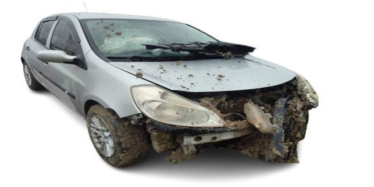 Keşan’da Şarampole Uçan Otomobilde 4 Kişi Yaralandı