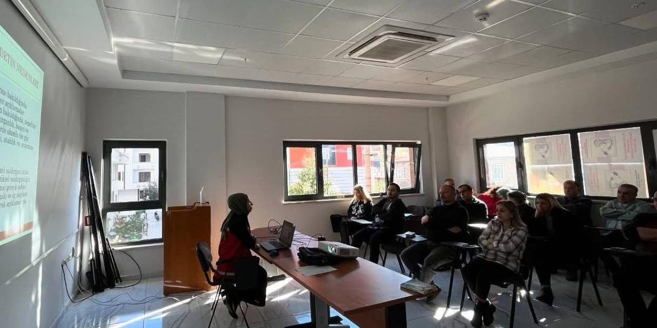 Mersin’de ’kadına Karşı Şiddetle Mücadele’ Konulu Seminer Düzenlendi