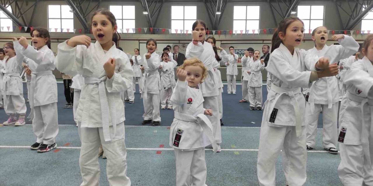 Osmangazi’de Karate Eğitim Semineri