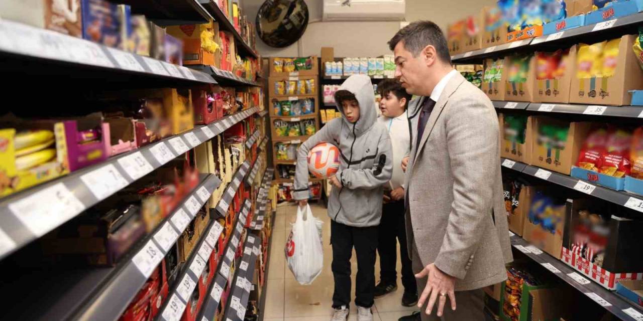 Başkan Ünlü, Marketleri Denetledi