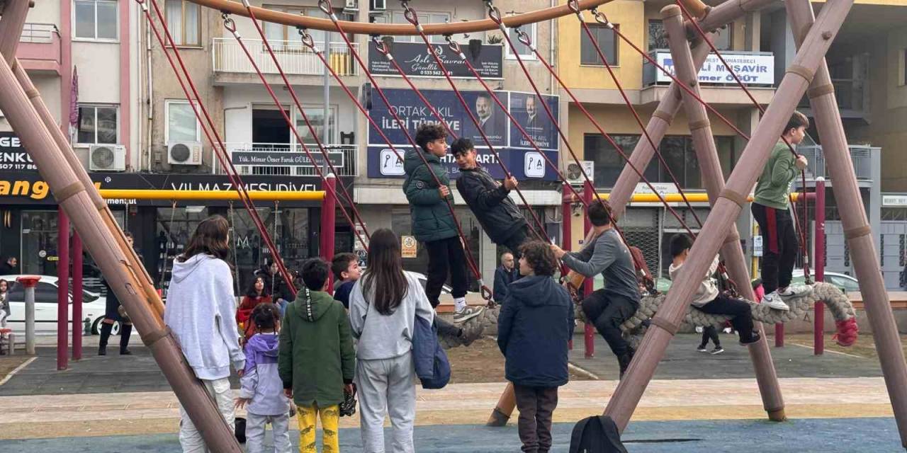 Yarıyıl Tatilinde Parklar Doldu