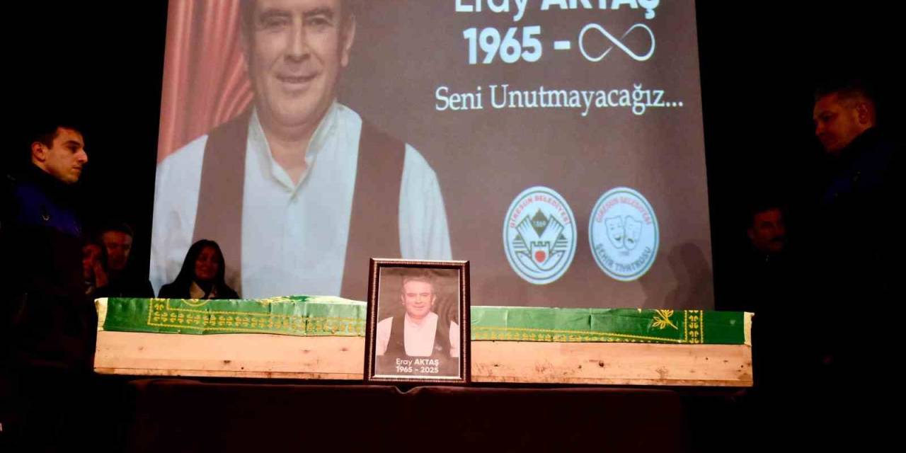 Organları İle Umut Olan Tiyatrocu Eray Aktaş Son Yolculuğuna Uğurlandı