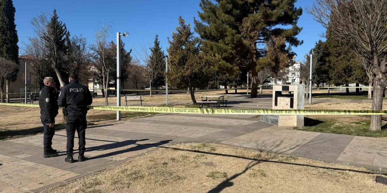 Parkta Silahlı Saldırıya Uğrayan Kadın Ağır Yaralandı