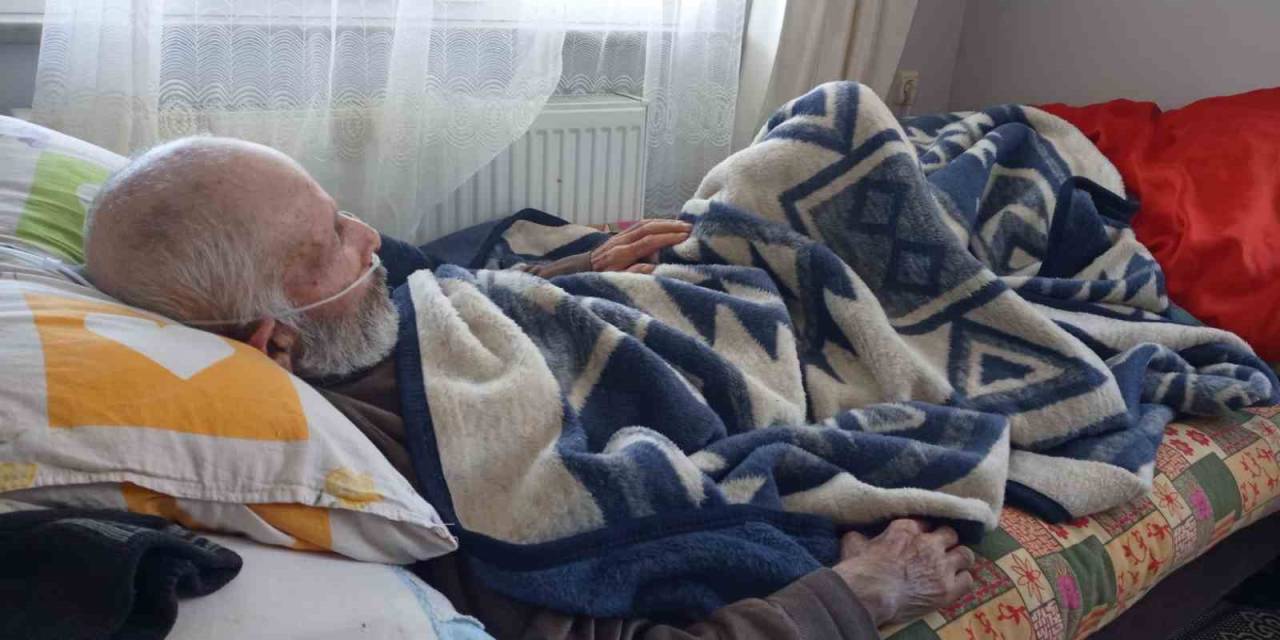 Posof Bir Değerini Daha Kaybetti