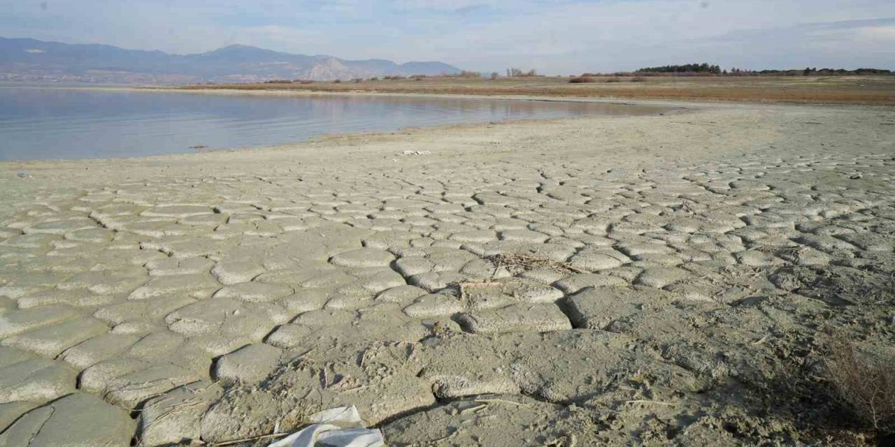 Burdur Gölü’nde Alarm: Su Seviyesi Yarım Asırda 21 Metre Düştü