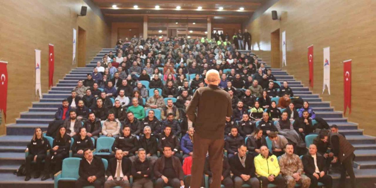 Ağrı Emniyet Müdürlüğü’nde "Polis Teşkilatına Öfke Kontrolü Ve Stres Yönetimi" Semineri