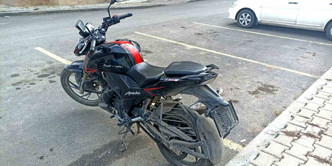 Sivas’ta Motosiklet Hırsızları Yakayı Ele Verdi